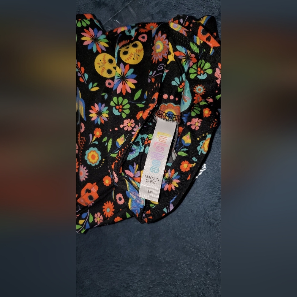 Lularoe Halloween leggings- Skulls